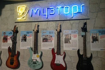 Музыкальный магазин Музторг на Краснохолмской набережной фотография 2